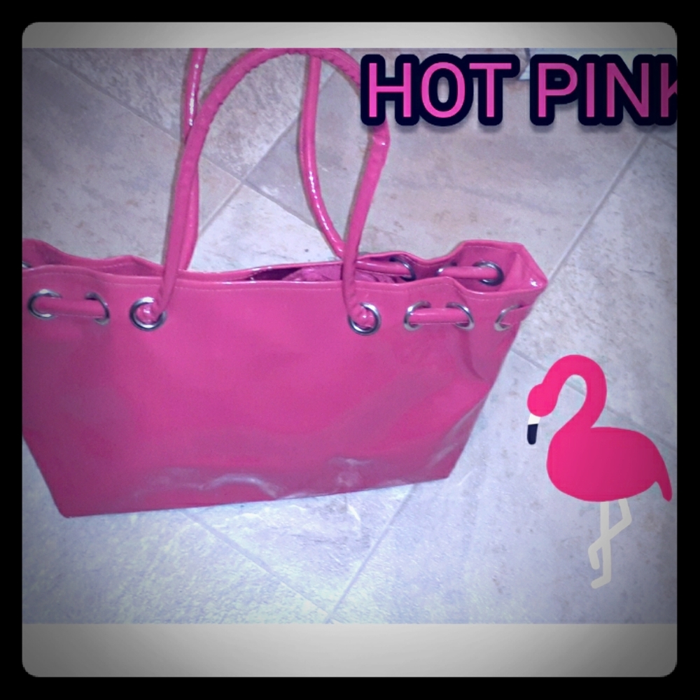HOT PINK LARGE LADIES PURSE/BAG